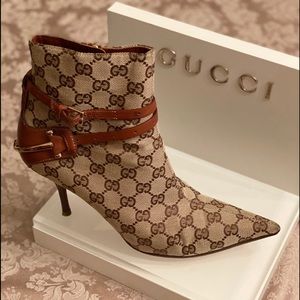 GUCCI Brown Signature Tan Leather Gold Booties 9.5